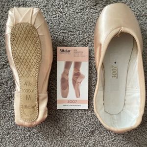 Nikolay (Grishko) 3007 Pointe Shoes 4.5 5X
